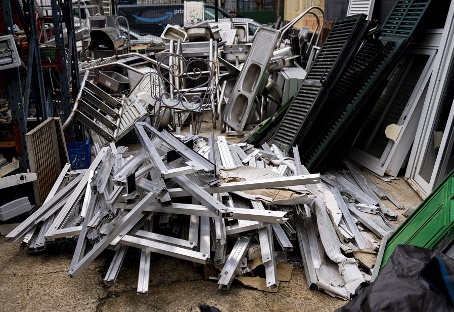 Buying scrap metal in Mallorca: leave it in our hands